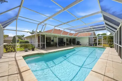 3508 Avenida Madera Bradenton FL 34210