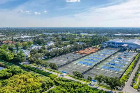 3508 Avenida Madera Bradenton FL 34210