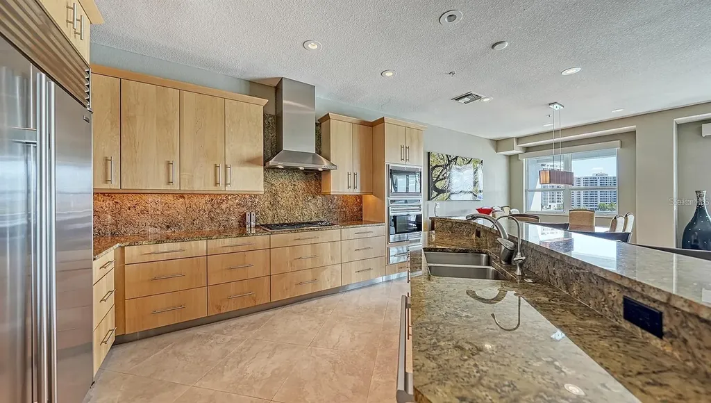 650 Golden Gate Point Sarasota FL 34236