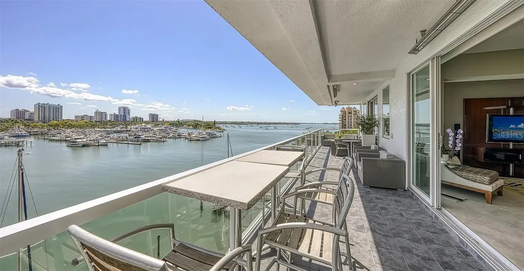 650 Golden Gate Point Sarasota FL 34236