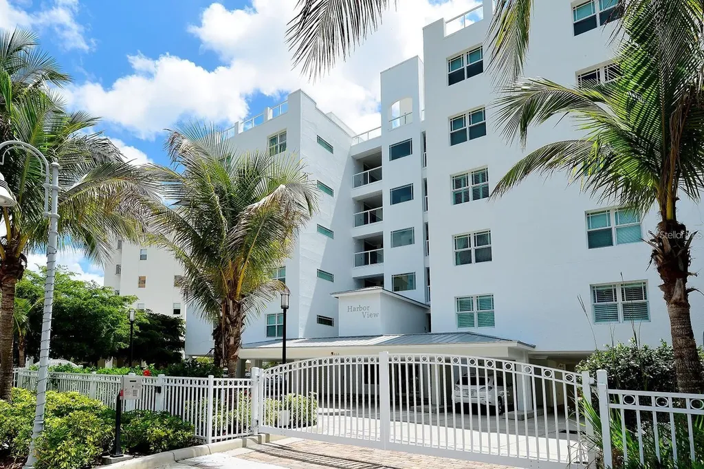 650 Golden Gate Point Sarasota FL 34236