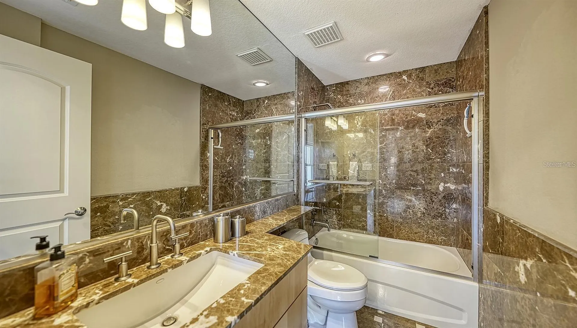 650 Golden Gate Point Sarasota FL 34236