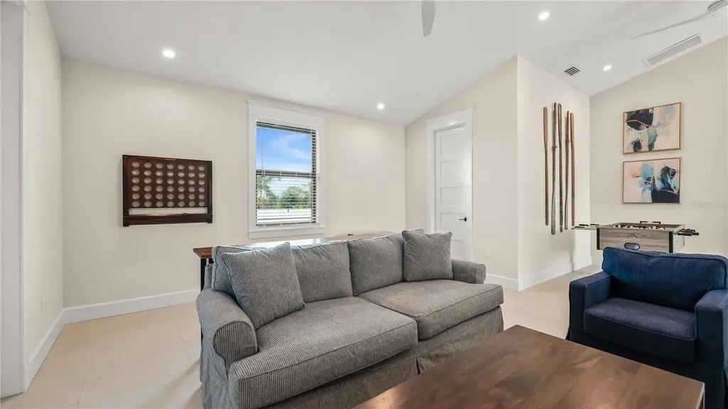 209 Garfield Drive Sarasota FL 34236