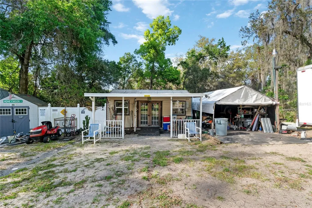 270 W Mcclendon Street Lady Lake FL 32159