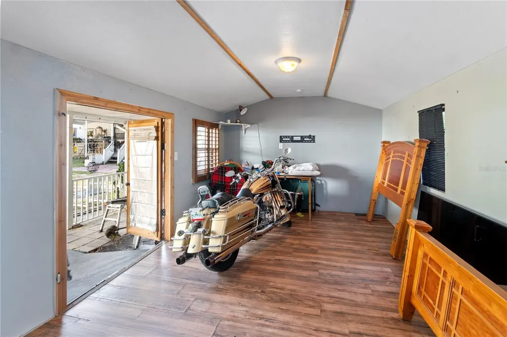 270 W Mcclendon Street Lady Lake FL 32159