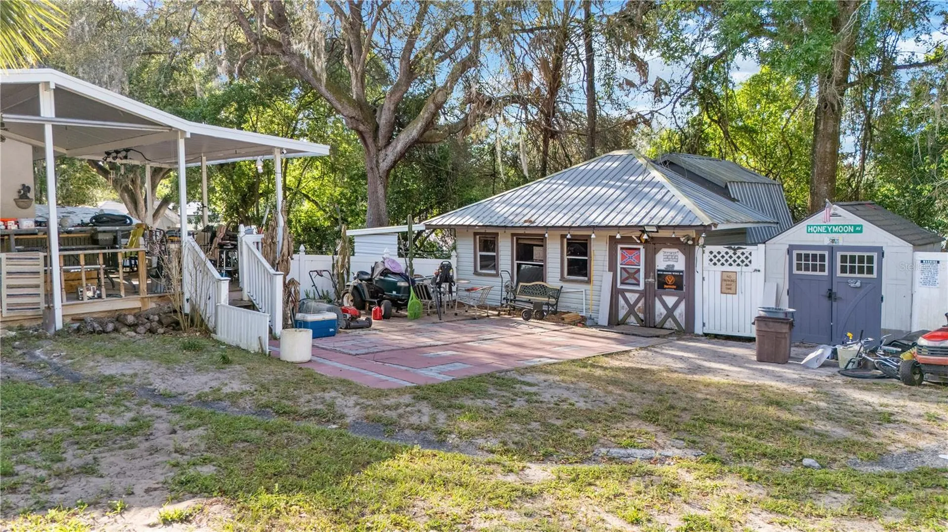 270 W Mcclendon Street Lady Lake FL 32159