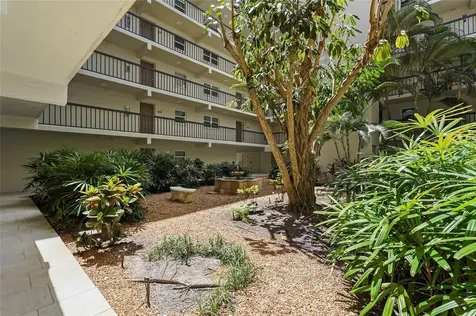 3240 Gulf Of Mexico Drive Longboat Key FL 34228
