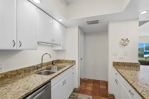 3240 Gulf Of Mexico Drive Longboat Key FL 34228