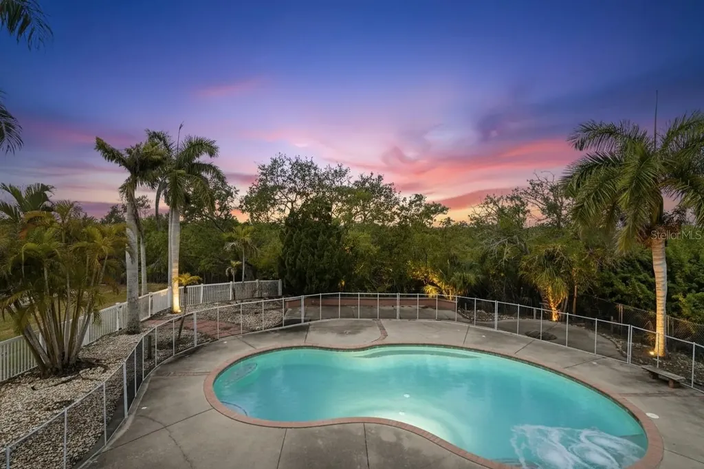 455 Horseshoe Loop Road Terra Ceia FL 34250