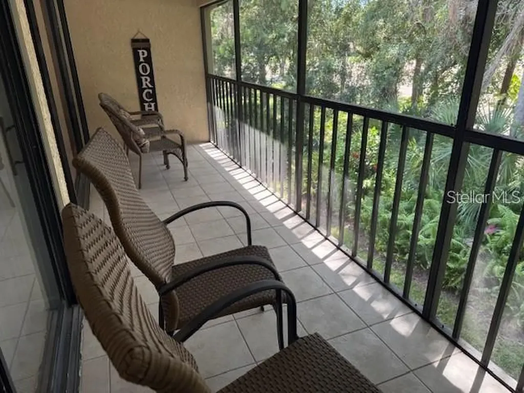 6120 Country Club Way Sarasota FL 34243