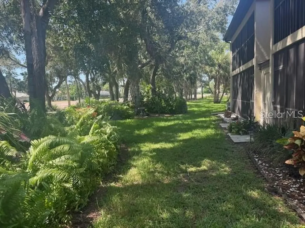 6120 Country Club Way Sarasota FL 34243