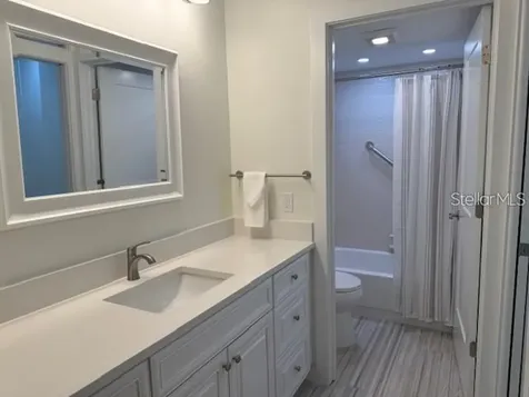 6120 Country Club Way Sarasota FL 34243