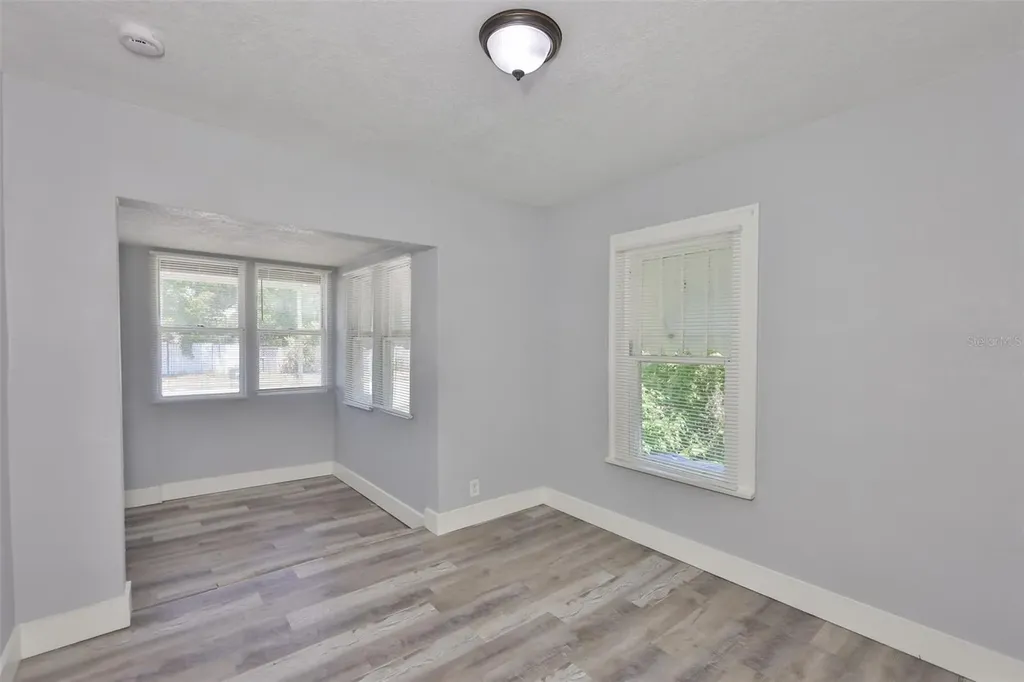 4736 5th Avenue S St Petersburg FL 33711