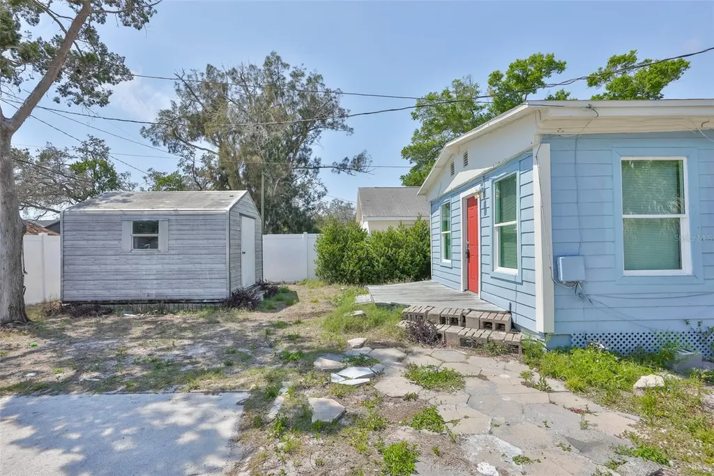 4736 5th Avenue S St Petersburg FL 33711