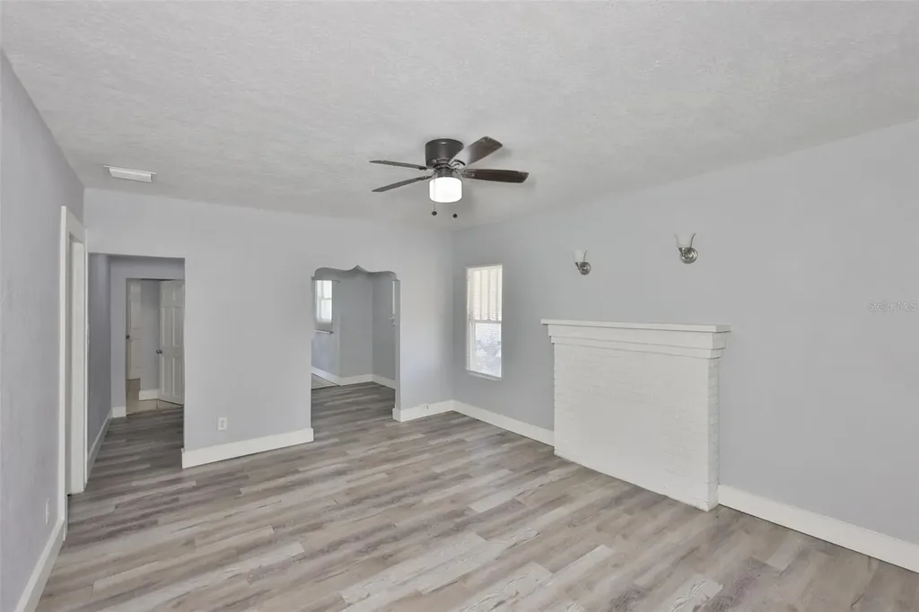 4736 5th Avenue S St Petersburg FL 33711