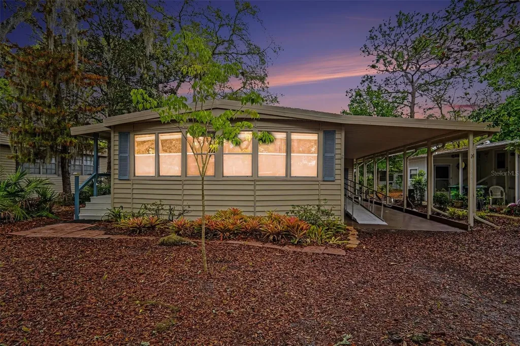 406 N Plantation Boulevard Lake Mary FL 32746