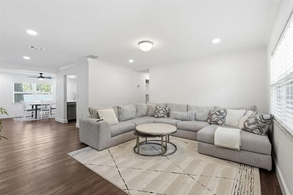 2314 Landon Terrace Palm Harbor FL 34683