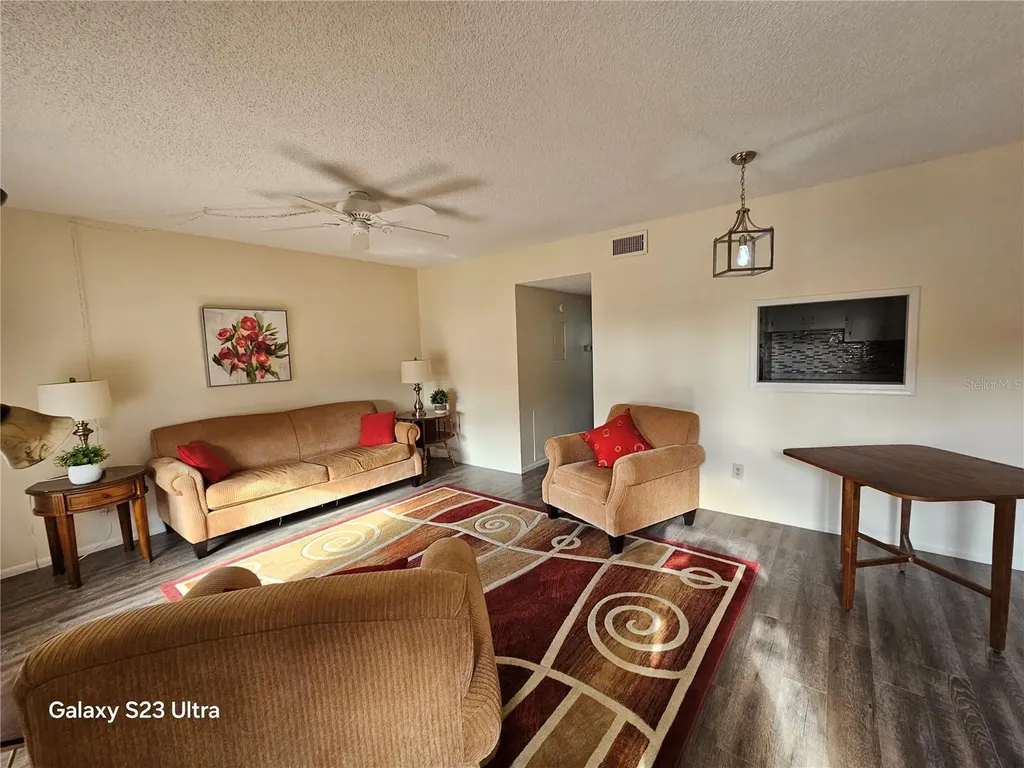 2466 Ecuadorian Way Clearwater FL 33763