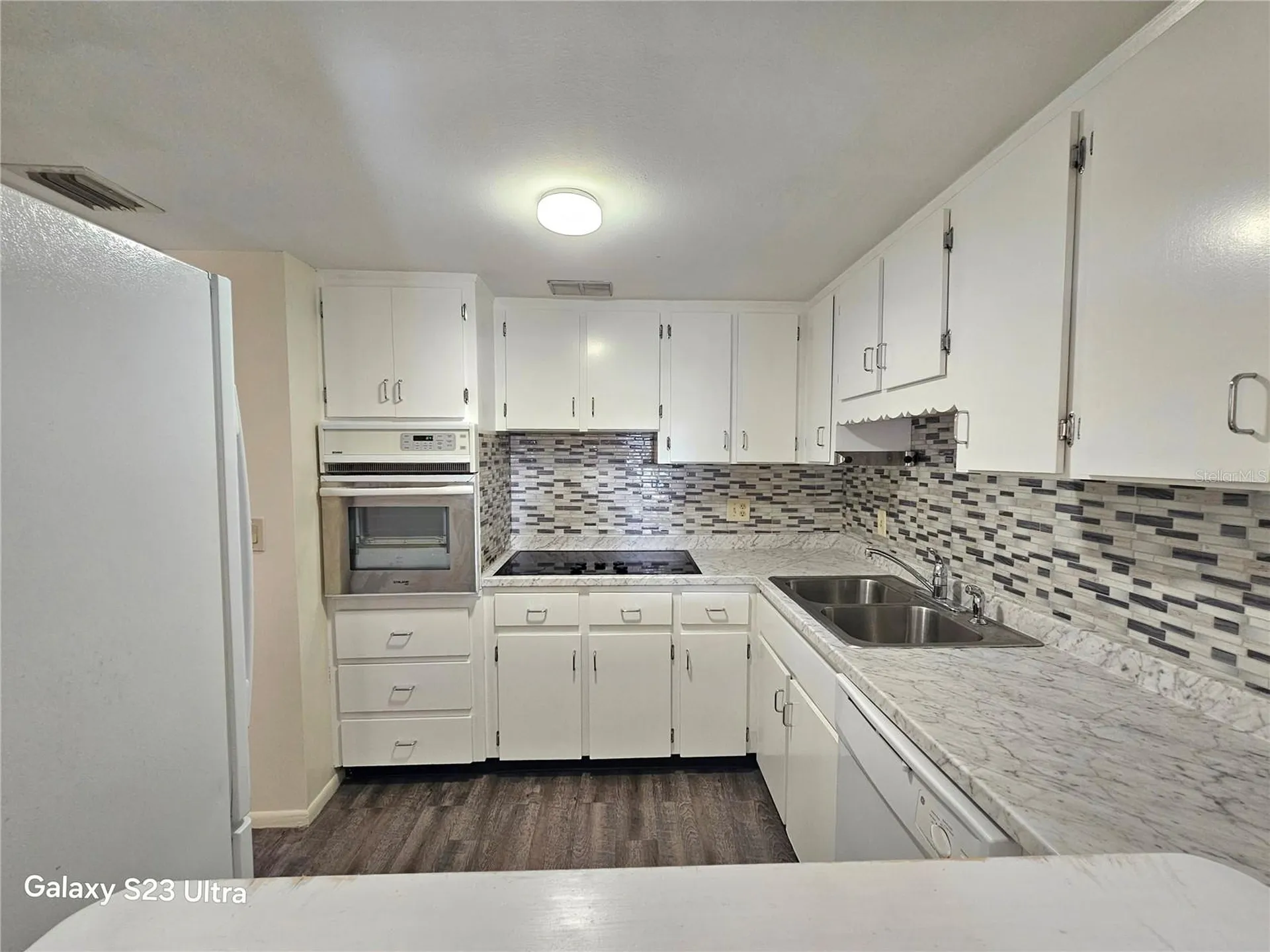 2466 Ecuadorian Way Clearwater FL 33763