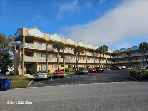 2466 Ecuadorian Way Clearwater FL 33763
