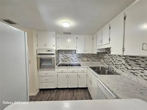 2466 Ecuadorian Way Clearwater FL 33763