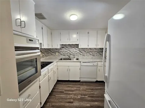 2466 Ecuadorian Way Clearwater FL 33763