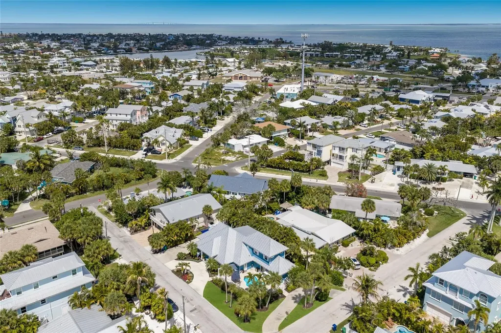 5701 Carissa Street Holmes Beach FL 34217