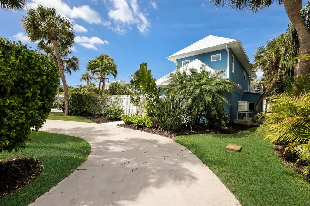 5701 Carissa Street Holmes Beach FL 34217