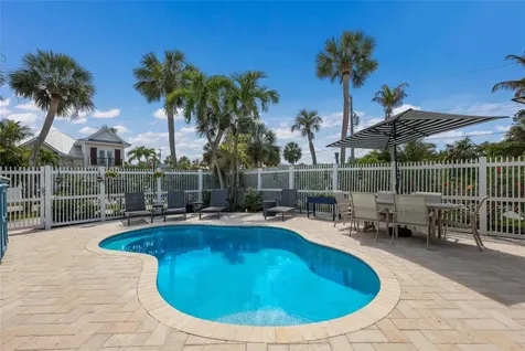 5701 Carissa Street Holmes Beach FL 34217