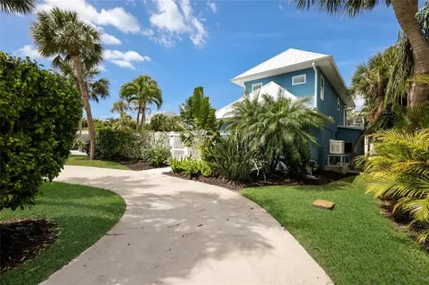 5701 Carissa Street Holmes Beach FL 34217