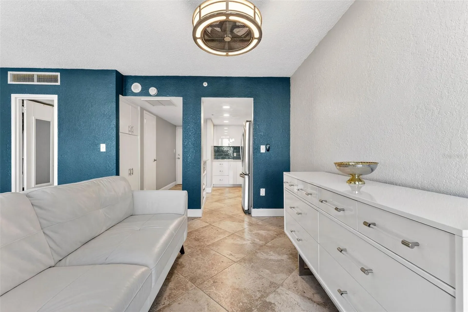 470 3rd Street S St Petersburg FL 33701