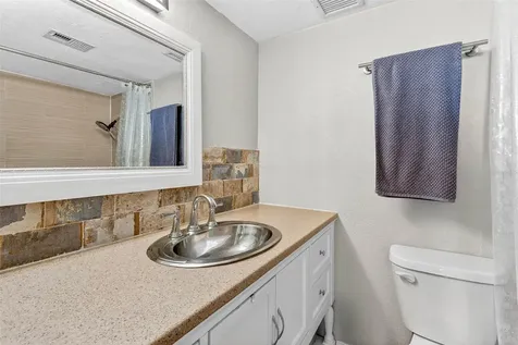 470 3rd Street S St Petersburg FL 33701