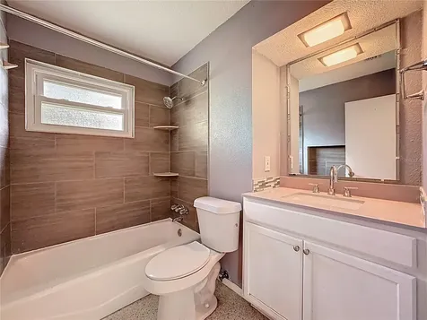 5803 21st Street W Bradenton FL 34207