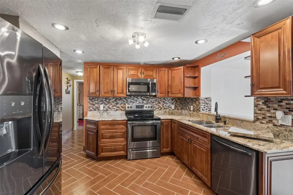 10804 Manchester Road Port Richey FL 34668