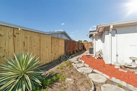 10804 Manchester Road Port Richey FL 34668