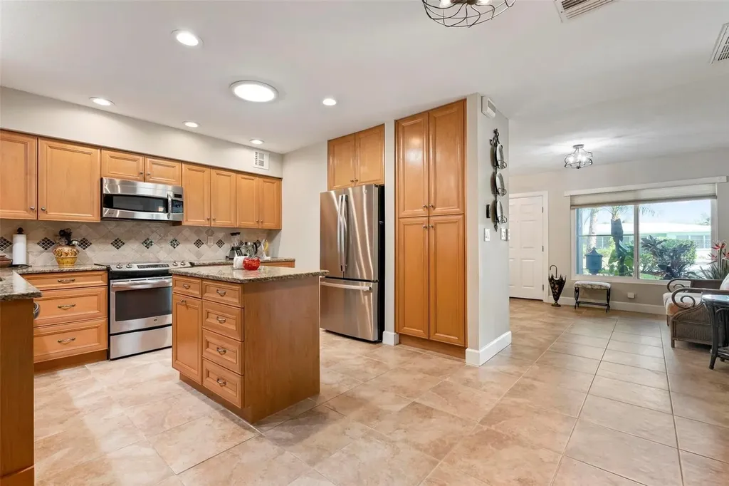 104 Alba Street W Venice FL 34285