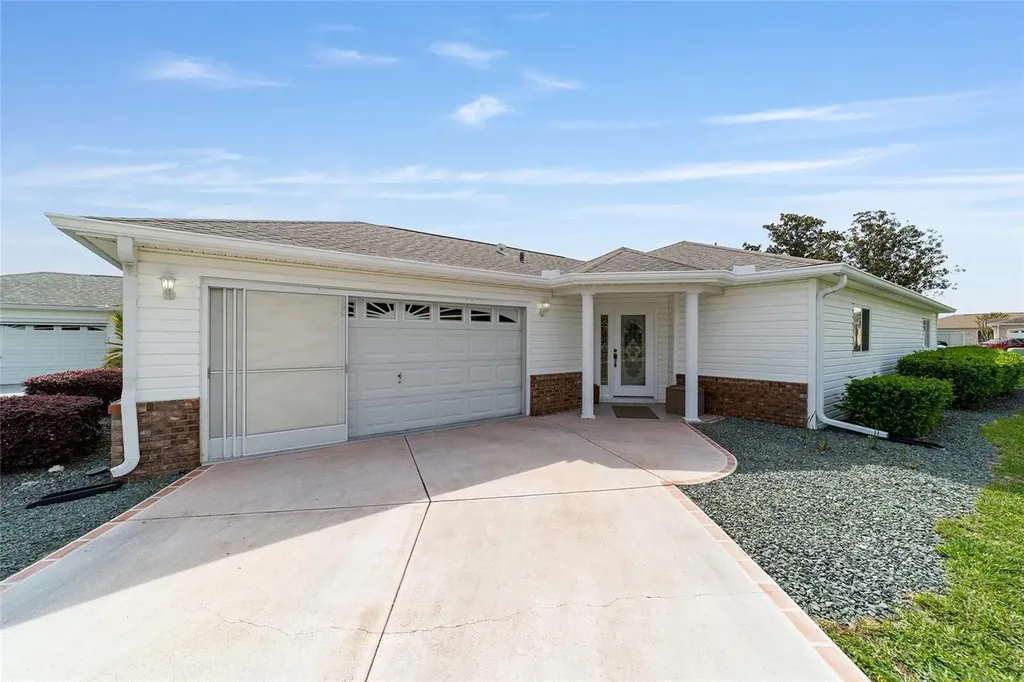 8608 SE 141st Street Road Summerfield FL 34491