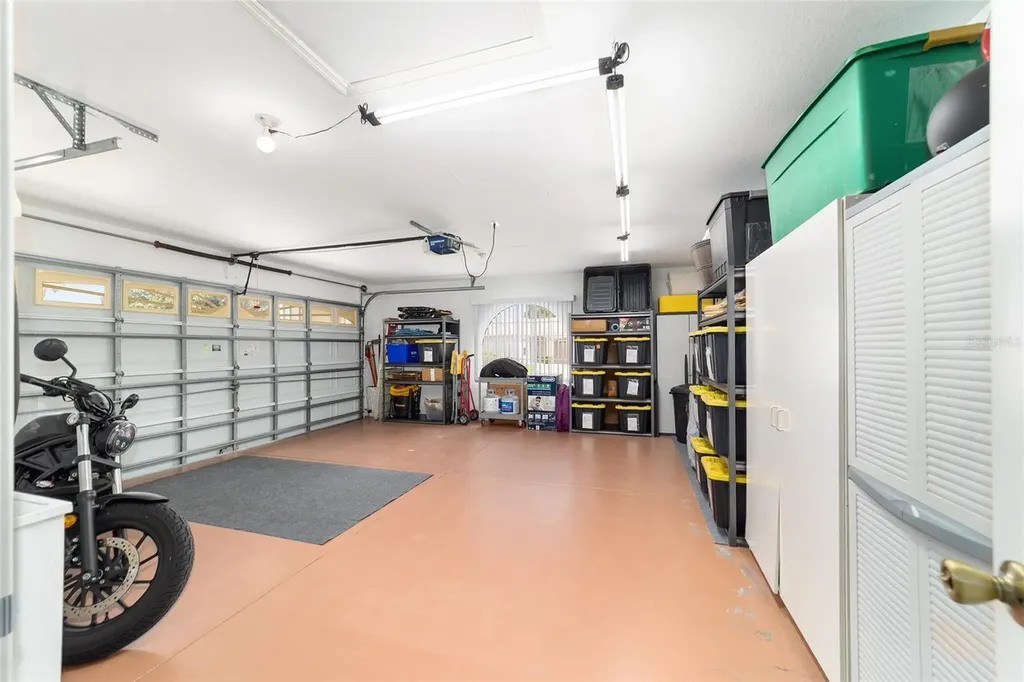 8608 SE 141st Street Road Summerfield FL 34491