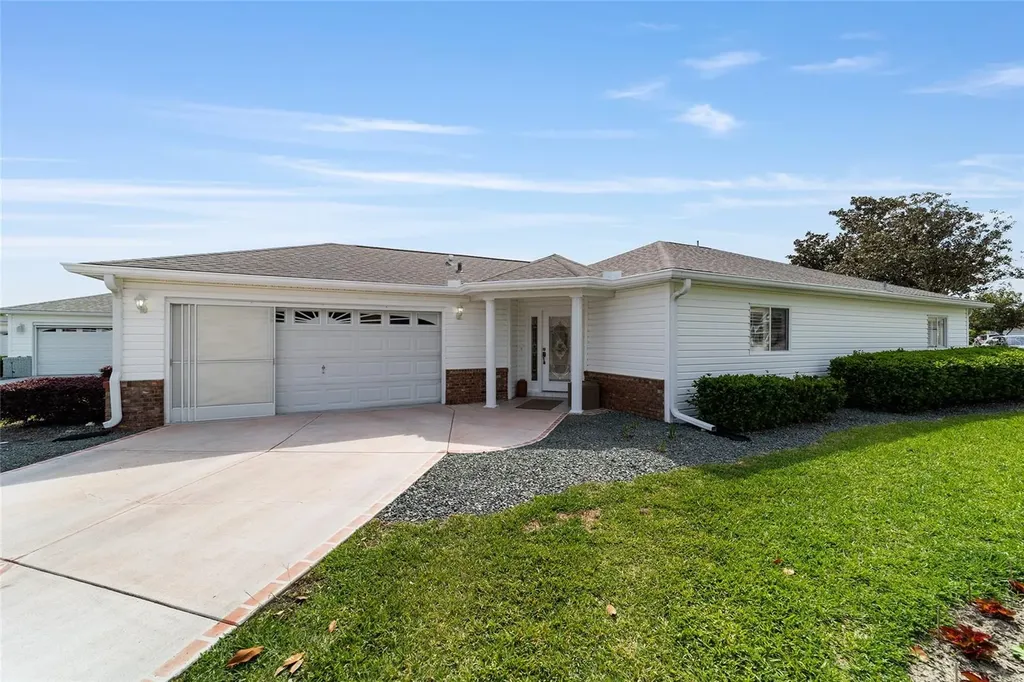 8608 SE 141st Street Road Summerfield FL 34491