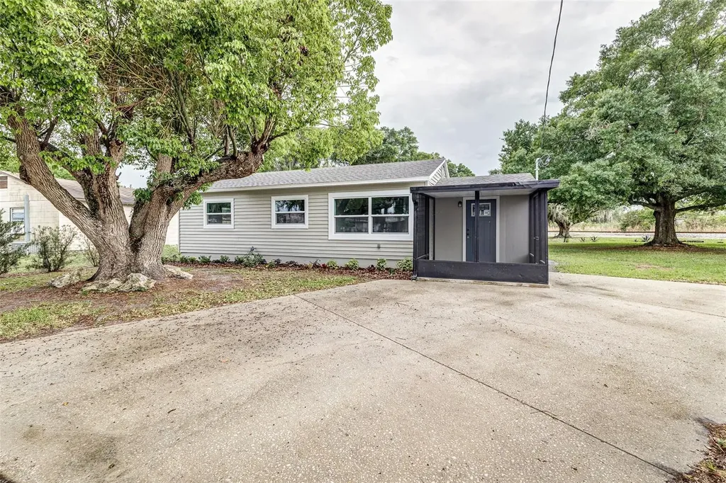 151 NW 10th Drive Mulberry FL 33860