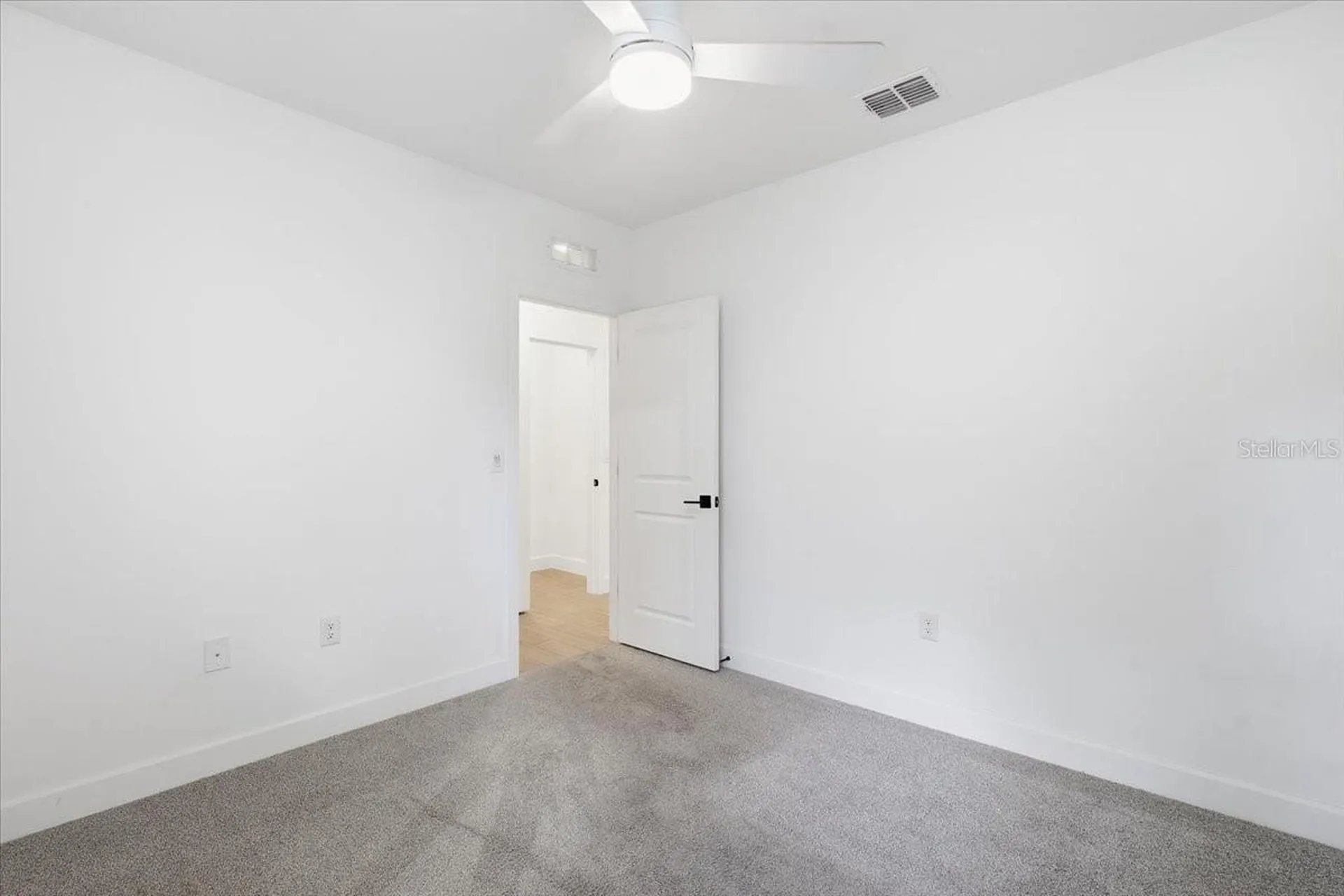 20 Ludlow Lane W Palm Coast FL 32137