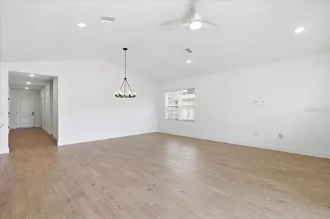 20 Ludlow Lane W Palm Coast FL 32137