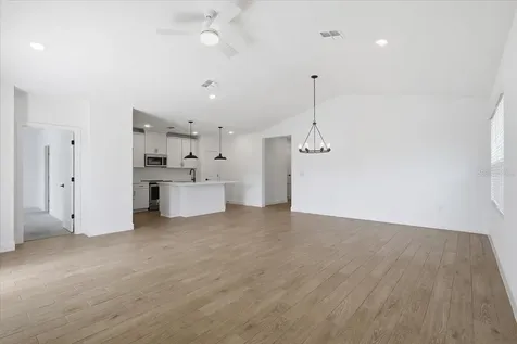 20 Ludlow Lane W Palm Coast FL 32137