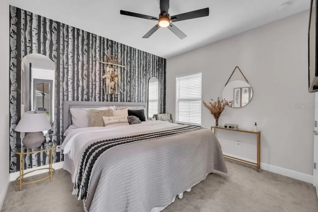 14613 Red Castle Avenue Lithia FL 33547