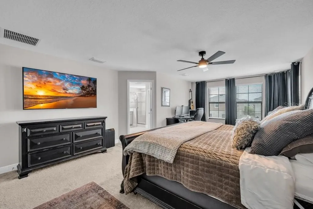 14613 Red Castle Avenue Lithia FL 33547