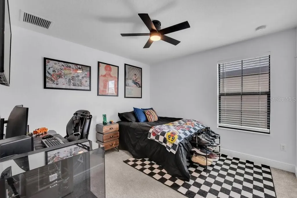 14613 Red Castle Avenue Lithia FL 33547