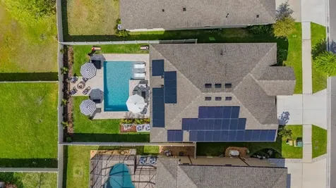 14613 Red Castle Avenue Lithia FL 33547