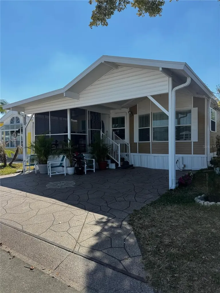 123 Pansy Street Davenport FL 33837