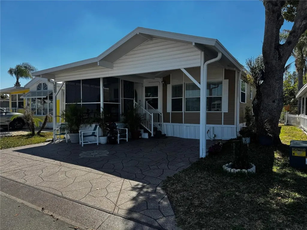 123 Pansy Street Davenport FL 33837