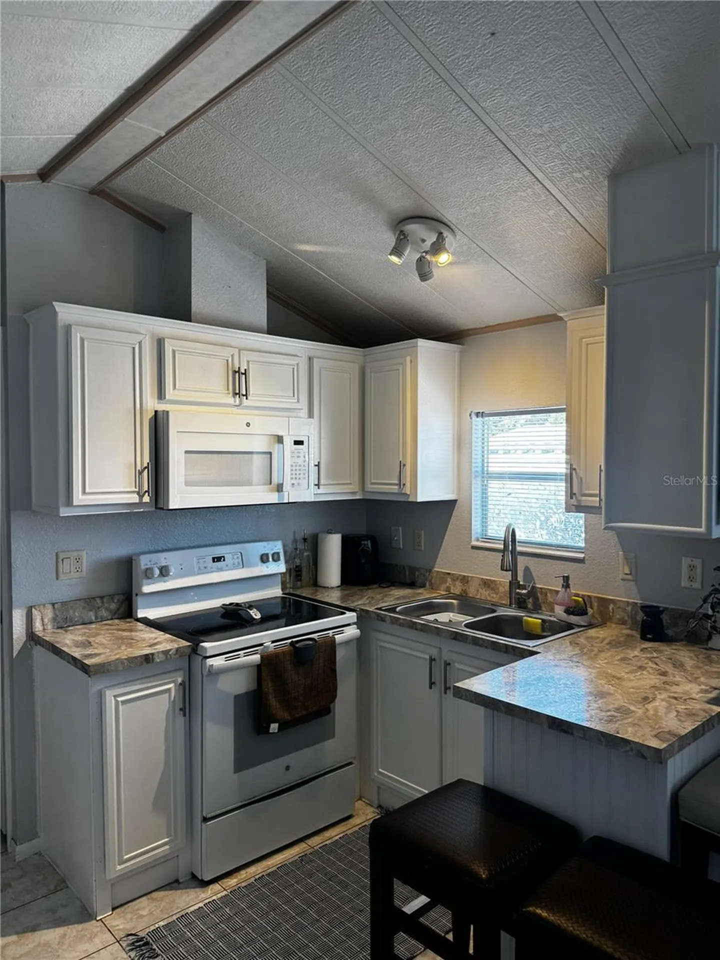123 Pansy Street Davenport FL 33837